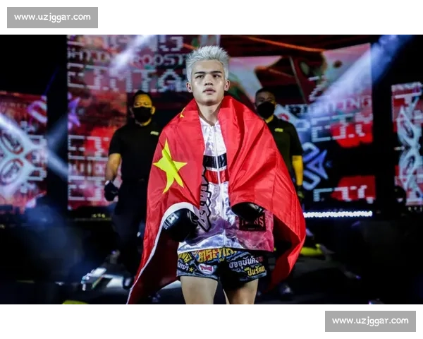 17 岁德查瓦立首秀封神！前蹴 KO 震撼 ONE 赛场