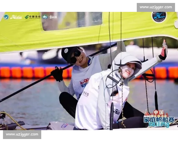 中邮保险・博华广场重阳登高赛开赛 吴敏霞助阵 600 选手攀 209 米高楼